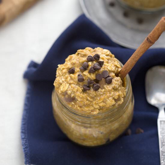 Pumpkin Chocolate Chip Overnight Oats