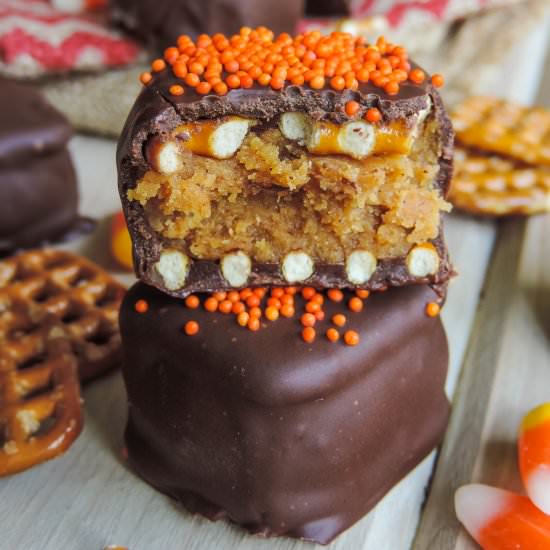Pumpkin Peanut Butter Pretzel Bites