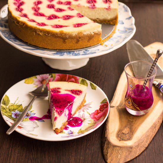 Dragon Fruit Cheesecake (Labneh)