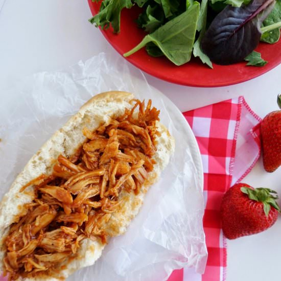 Slow Cooker Pulled Chicken Sandwich