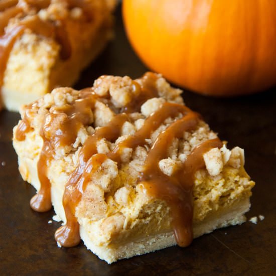 Pumpkin Cheesecake Crumble Bars
