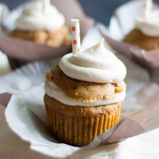 Pumpkin Whoopie Pie Cupcakes
