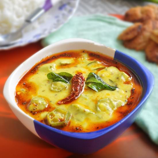 Yogurt stew with Okra