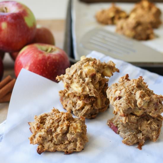 Apple Cinnamon Date Scuffins