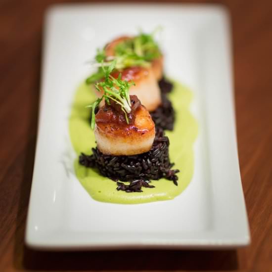 Scallops with Forbidden Rice