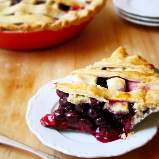 Late Summer Blueberry Pie