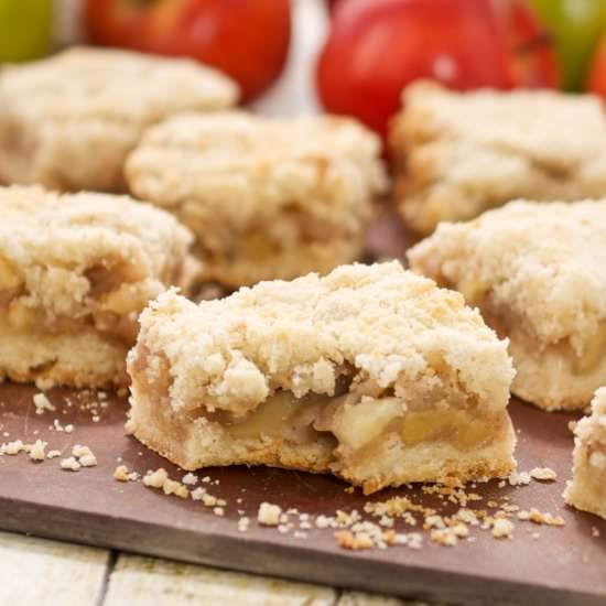 Apple Crumble Bars