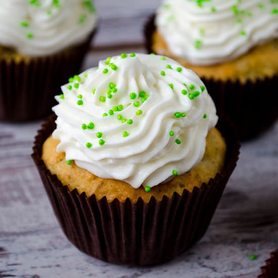Apple Cupcakes with Cream Cheese