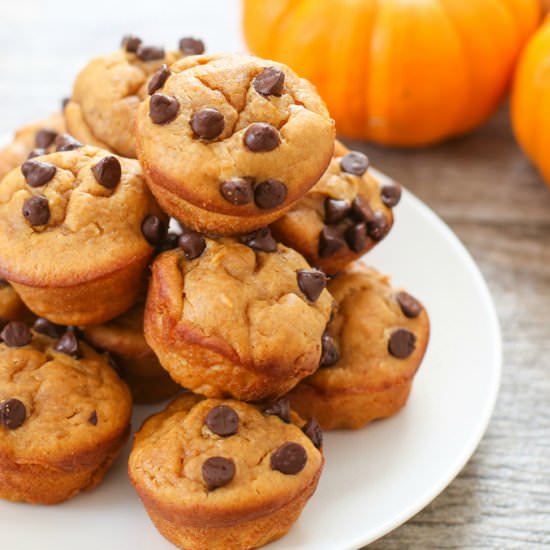 Mini Flouress PB Pumpkin Muffins