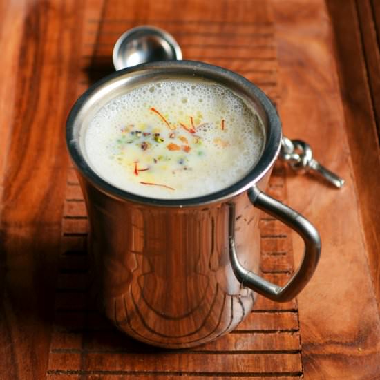 Masala paal (milk with spices)