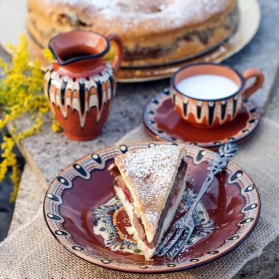 Cake with Plums and Pudding