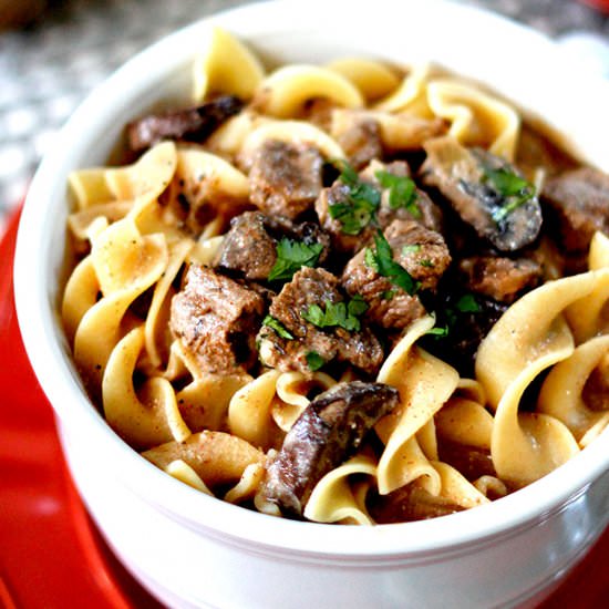 Slow Cooker Beef Stroganoff Soup