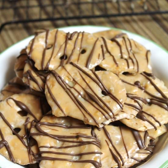 Peanut Butter & Chocolate Pretzels