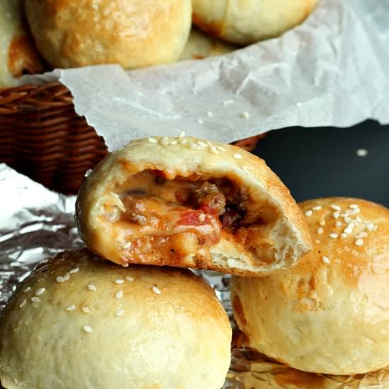 Chili Cheese Pretzel Bites
