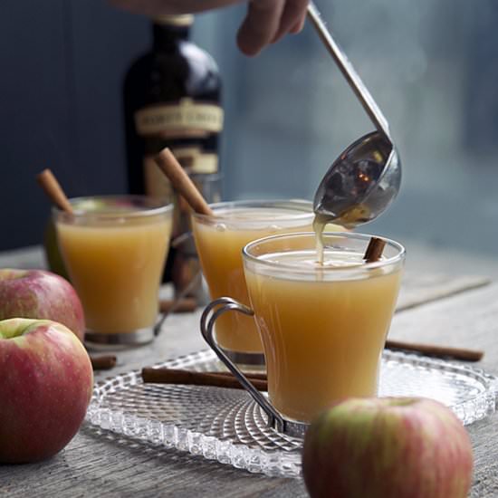 Whiskey Spike Mulled Apple Cider