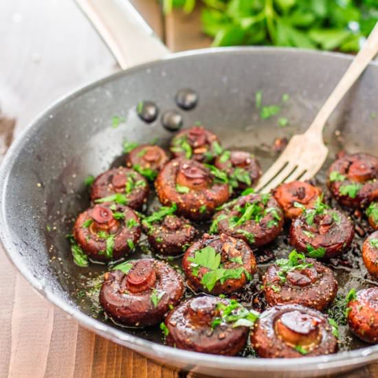 Red Wine and Garlic Mushrooms