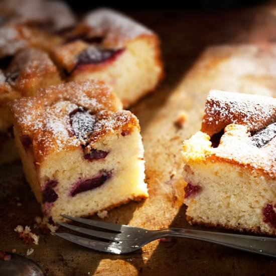 Plum Cake with Greek Yogurt