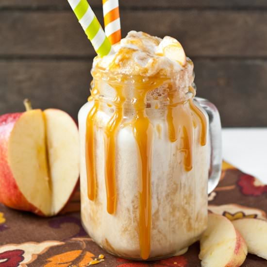 Caramel Apple Cider Floats