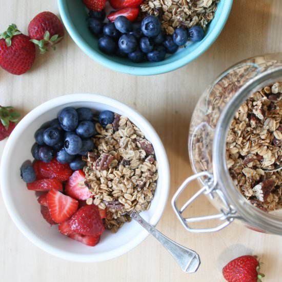 Maple Vanilla Pecan Granola