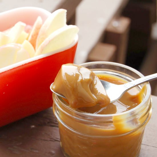 Slow Cooker Apple Dip