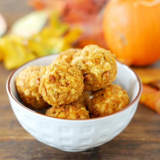 Pumpkin Cheesecake Protein Balls
