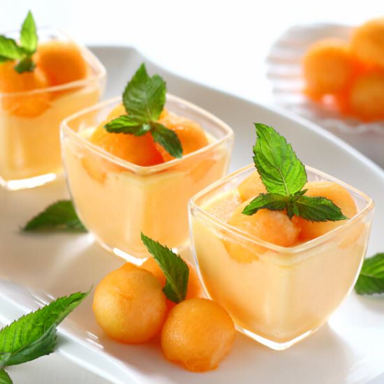 Melon panna cotta