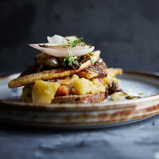 Pork, Onions and Apples.