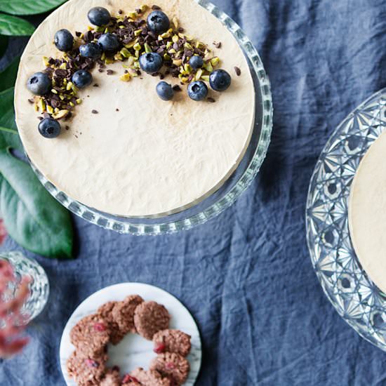 Liquorice Skyr Cake