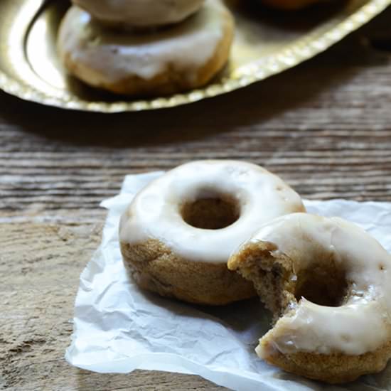 Baked Apple Cinnamon Doughnuts