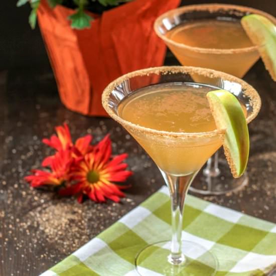 Apple Cinnamon Pie Martini