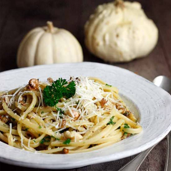 Linguine with Pumpkin and Walnuts