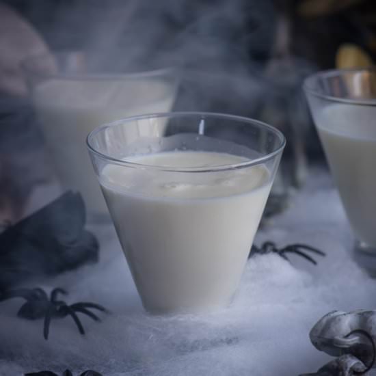 Liquid Ghost Halloween Cocktail