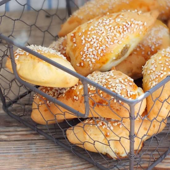 Baked Dumplings with Lentil