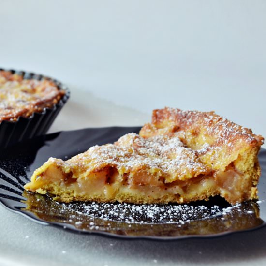 Apple Tart with Cream