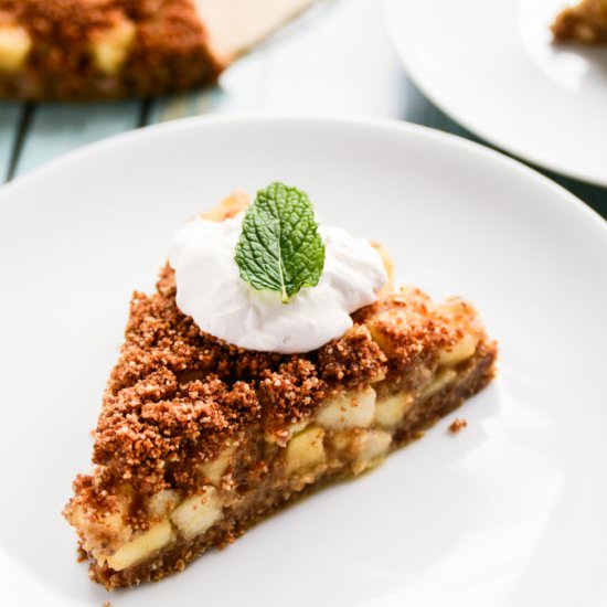 Best Ever Raw Apple Pie