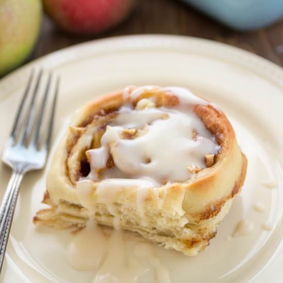 Apple Cider Cinnamon Rolls