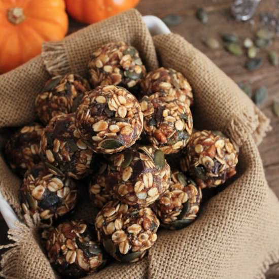 No-Bake Pumpkin Pie Energy Bites