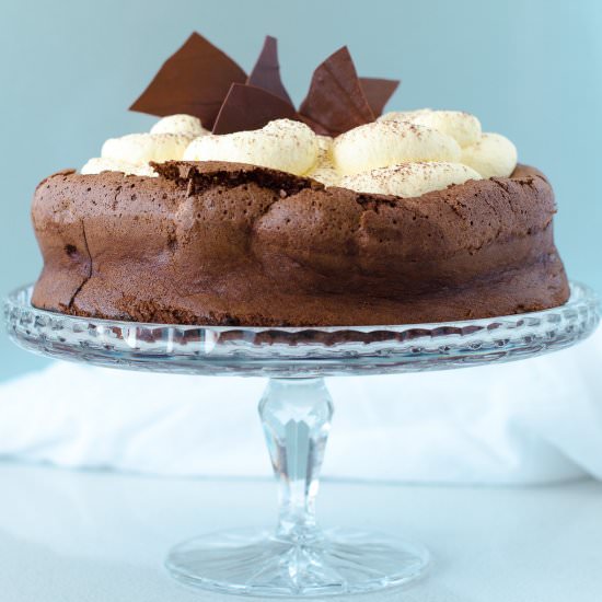 Chocolate cloud cake