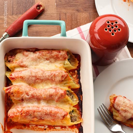 Sausage & Spinach Stuffed Manicotti