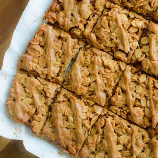 Crunchy Peanut Butter Granola Bars