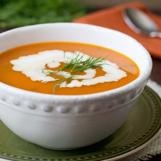 Quick Carrot Soup with Dill