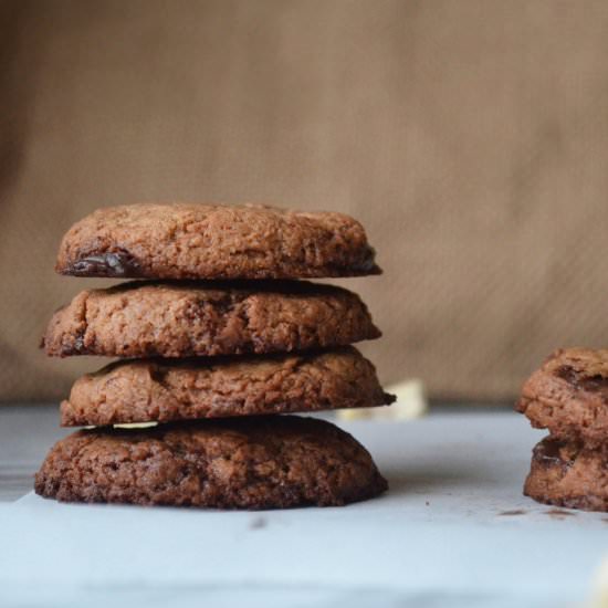 Vegan Chocolate Chip Cashew Cookies