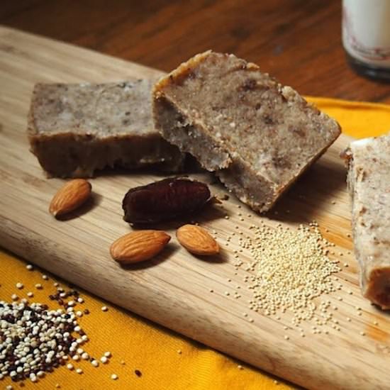 Quinoa Tahini Bar