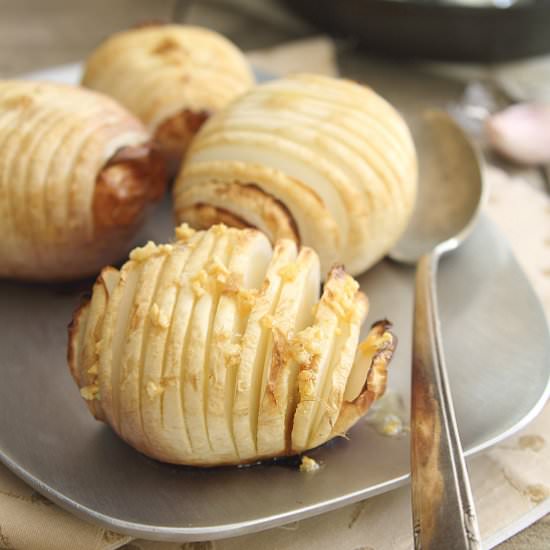 Hasselback rutabaga