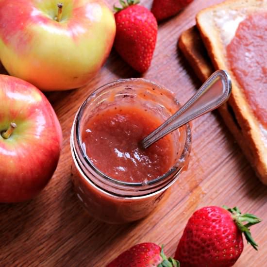 Slow Cooker Strawberry Applesauce