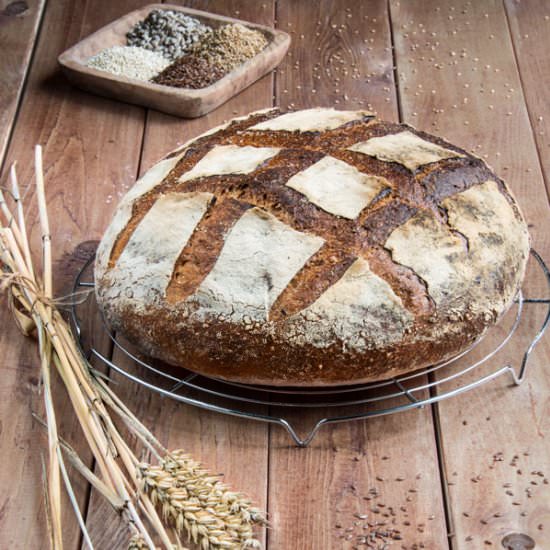 Pain au levain with multigrains