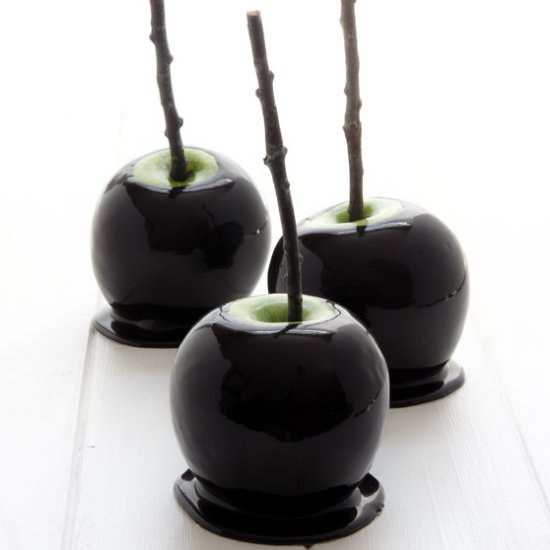 Black Caramel Apples