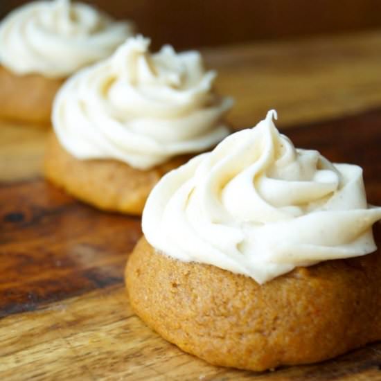 Pumpkin Cookies w Cinnamon Frosting