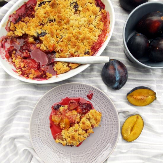 Plum Crumble