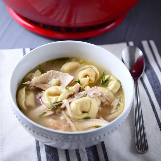 Cheesy Tortellini & Chicken Soup